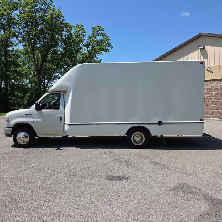 ford e-series cutaway 2017 1FDWE3FS3HDC17712 image ford e-series cutaway 2017 1FDWE3FS3HDC17712 image